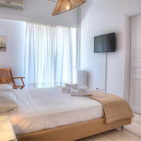 L'Appartement Blanc Dans Le Centre De Glyfada Athens Exterior photo
