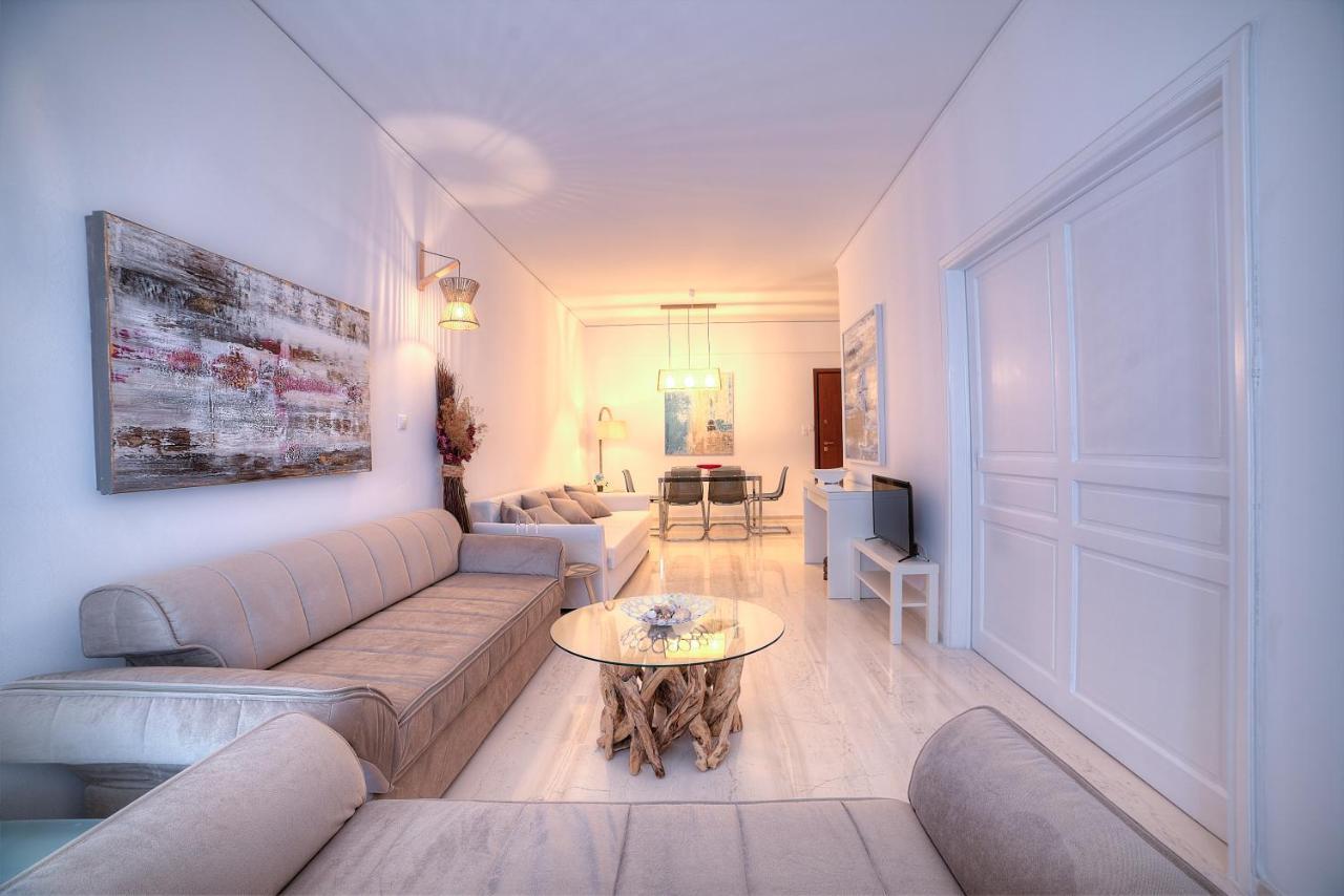 Blanc Dans Le Centre De Glyfada Apartmán *