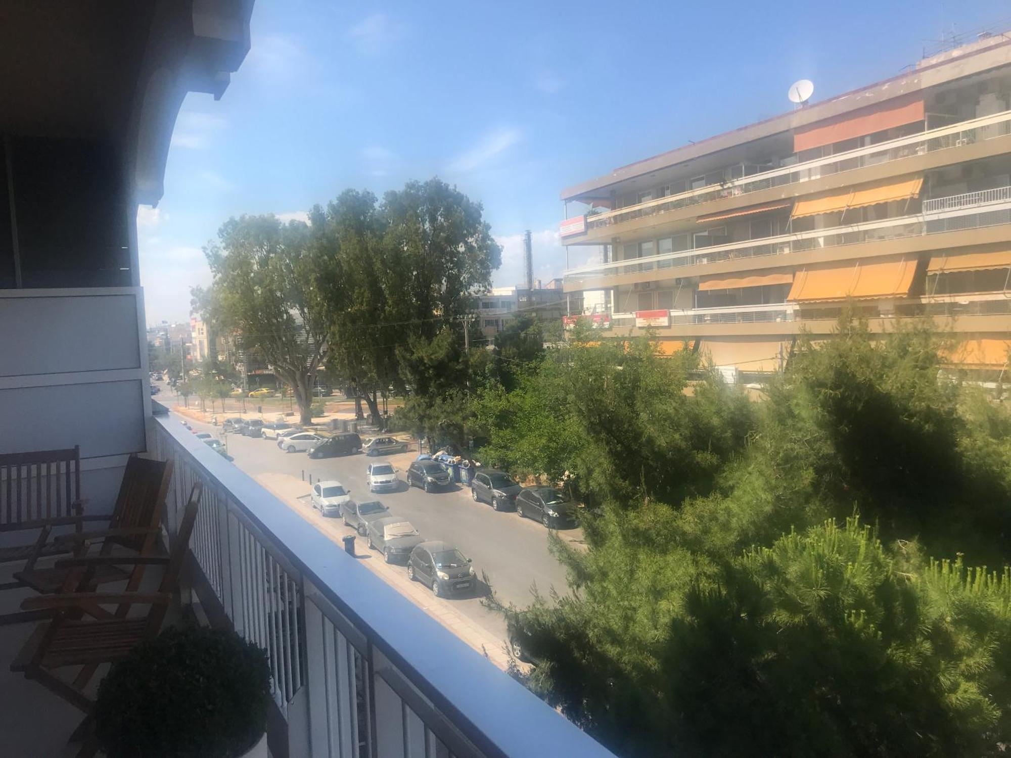 Blanc Dans Le Centre De Glyfada